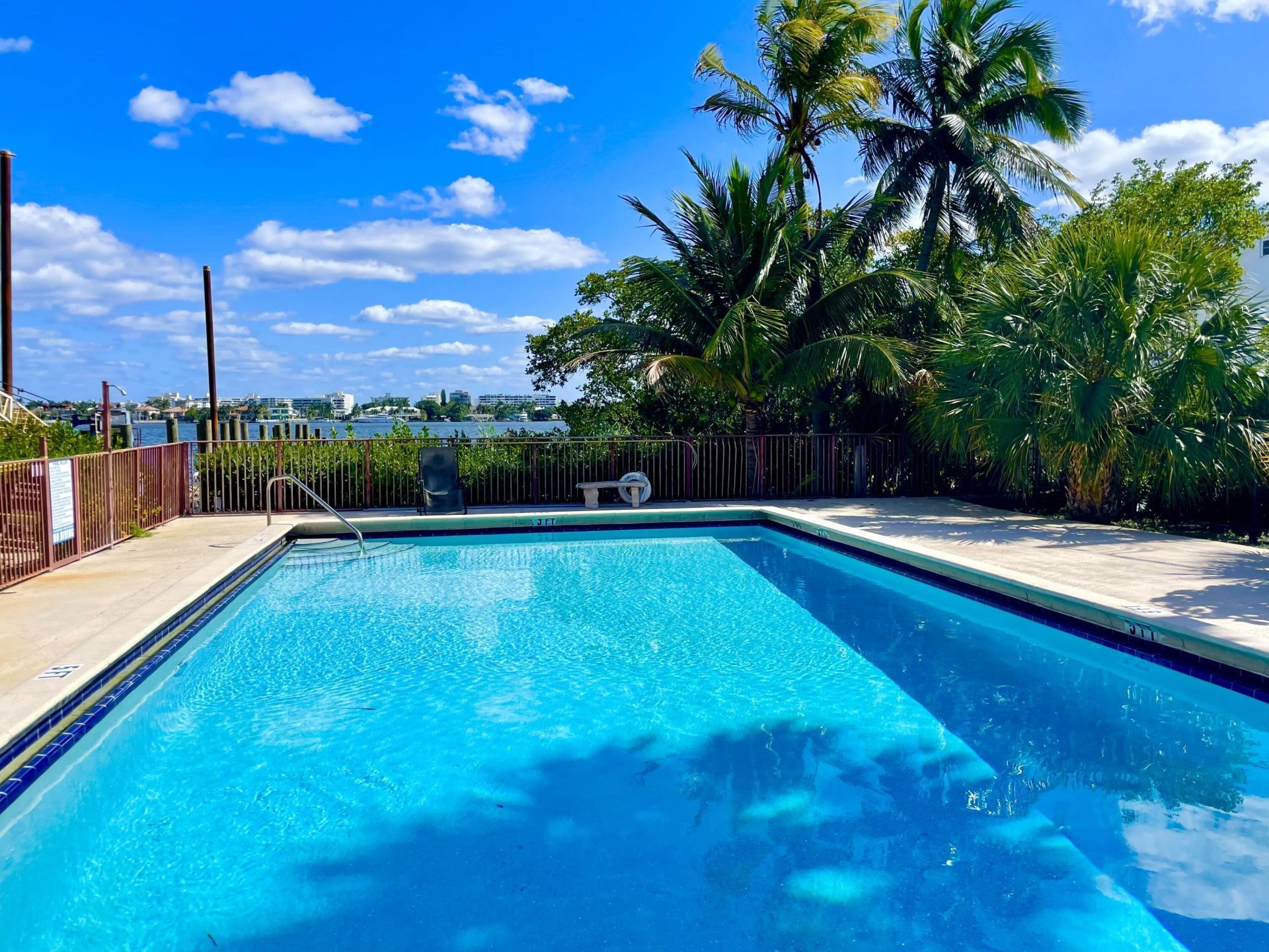 720 N Dixie Highway, Unit 604, Lantana, FL 33462 Photo