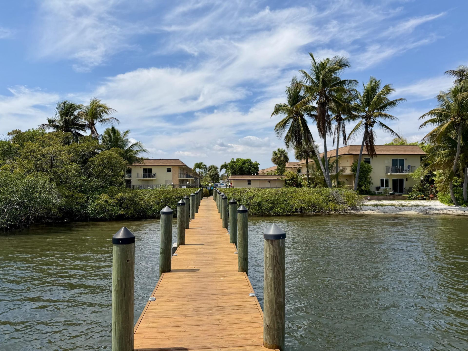 720 N Dixie Highway, Unit 604, Lantana, FL 33462 Photo