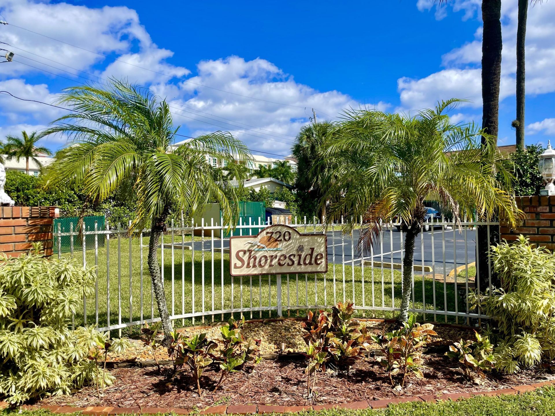720 N Dixie Highway, Unit 604, Lantana, FL 33462 Photo