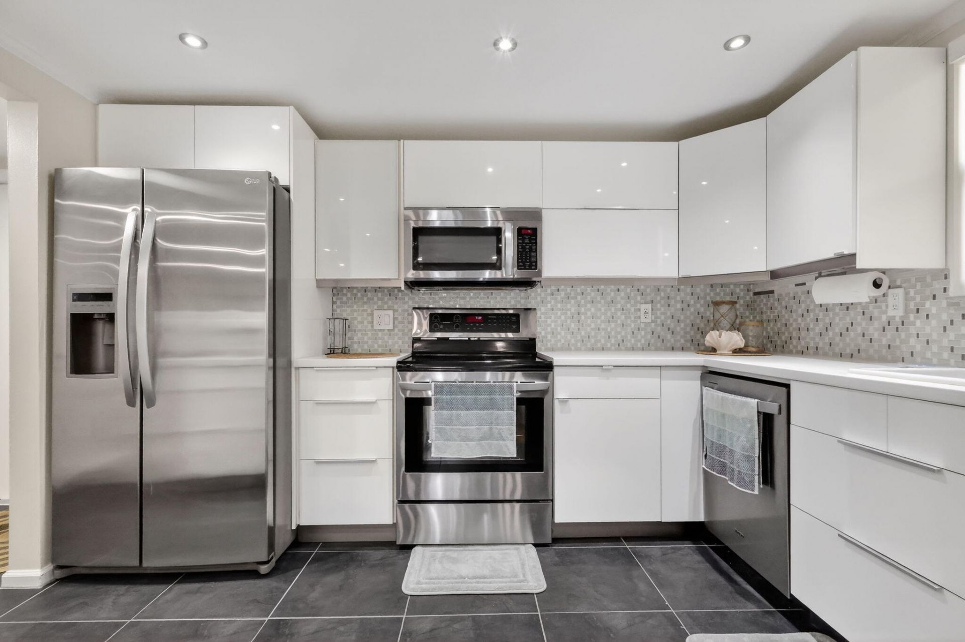 720 N Dixie Highway, Unit 604, Lantana, FL 33462 Photo