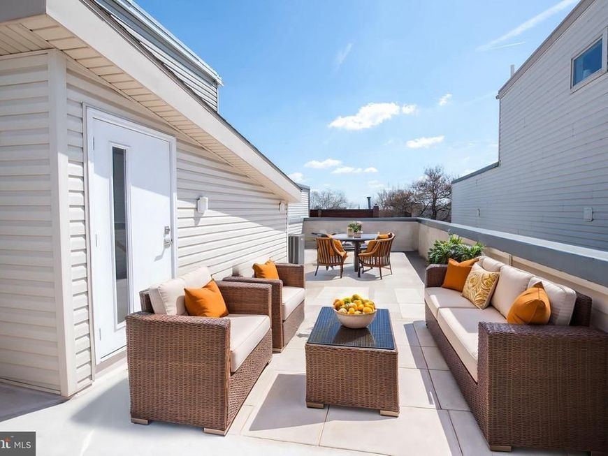 908 N 16th Street, Unit 2, Philadelphia, PA 19130 Main Photo