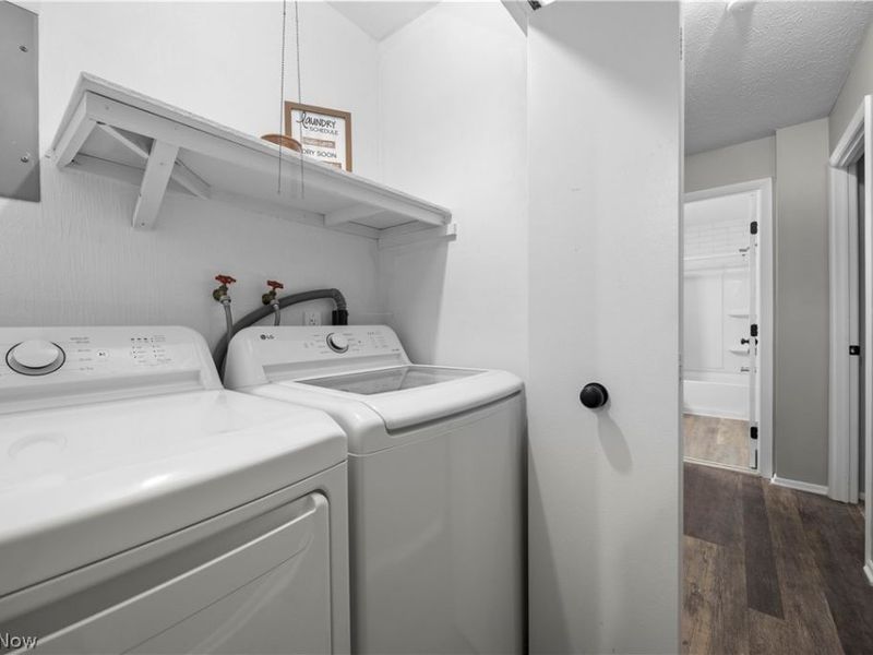 26705 Lake Of The Falls Boulevard, Olmsted Falls, OH 44138 Photo 16