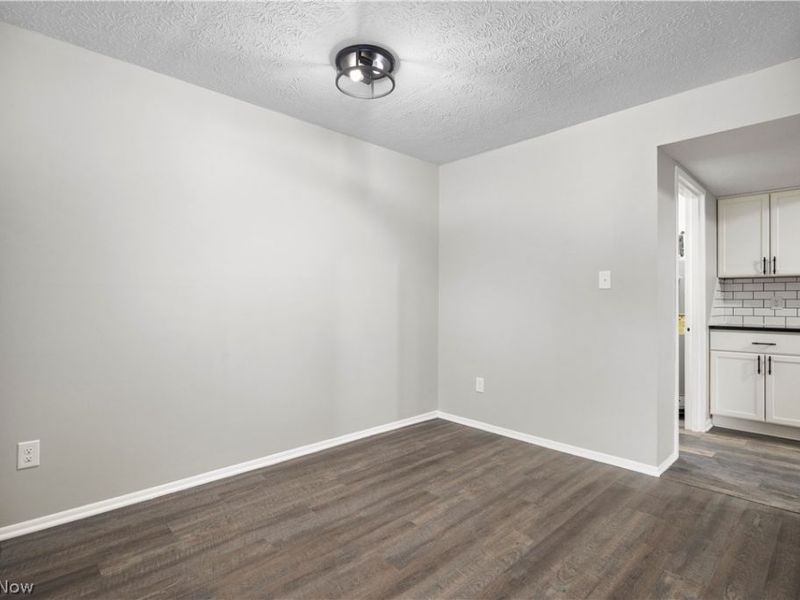 26705 Lake Of The Falls Boulevard, Olmsted Falls, OH 44138 Photo 6