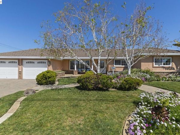 38236 Kimbro St, Fremont, CA 94536