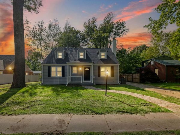 418 Cedar Street, Centralia, IL 62801