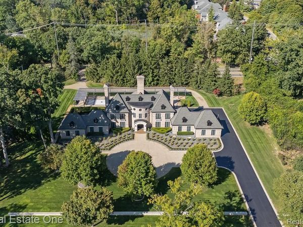 1343 Orchard Ridge Road, Bloomfield Hills, MI 48304