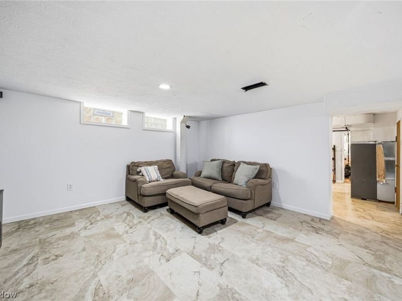 6406 Pelham Drive, Parma, OH 44129 Photo 23