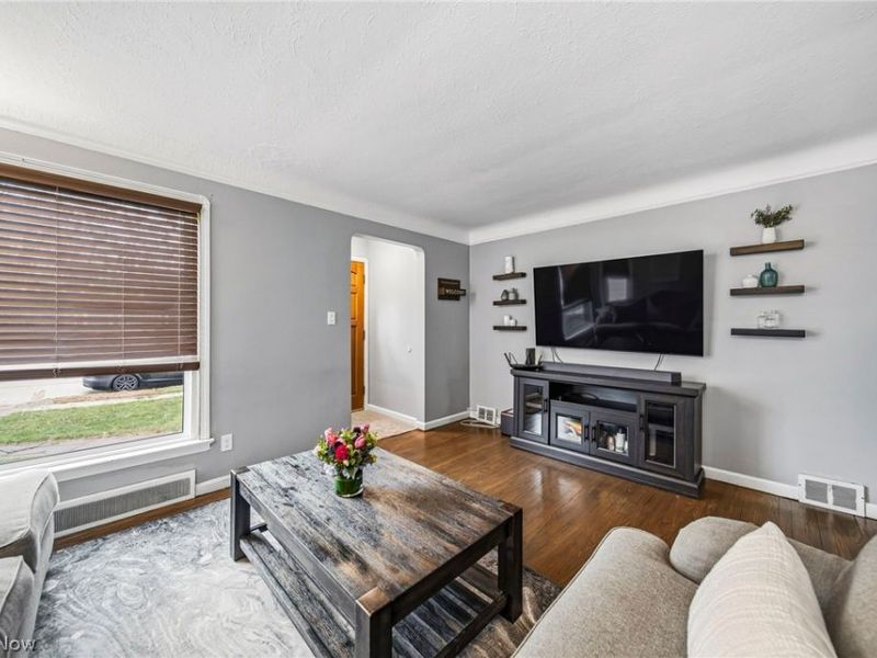 6406 Pelham Drive, Parma, OH 44129 Photo 5