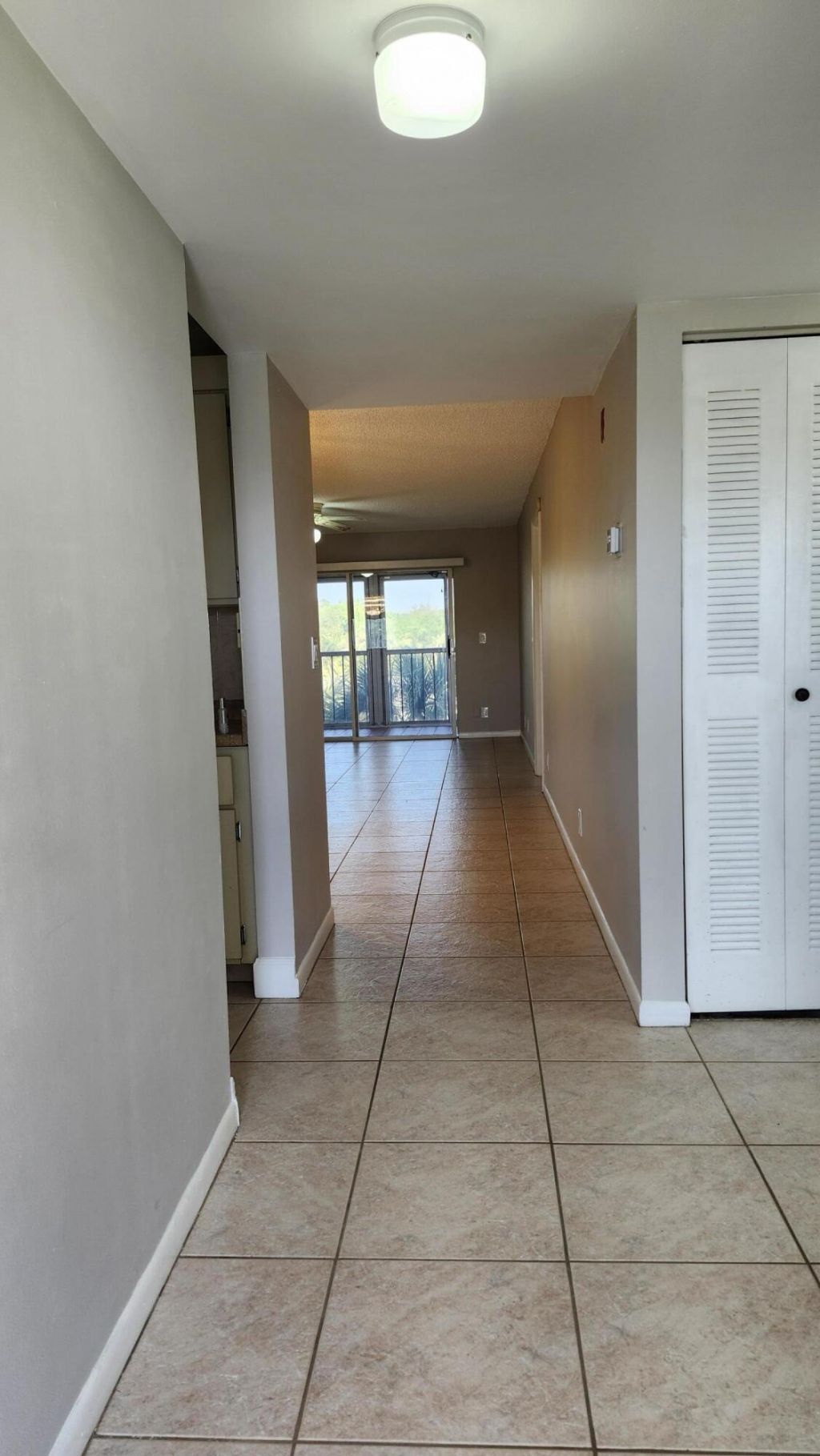 3146 Via Poinciana Via Poinciana, Unit 414, Lake Worth, FL 33467 Photo