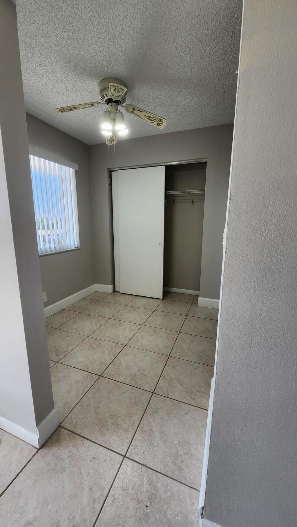 3146 Via Poinciana Via Poinciana, Unit 414, Lake Worth, FL 33467 Photo