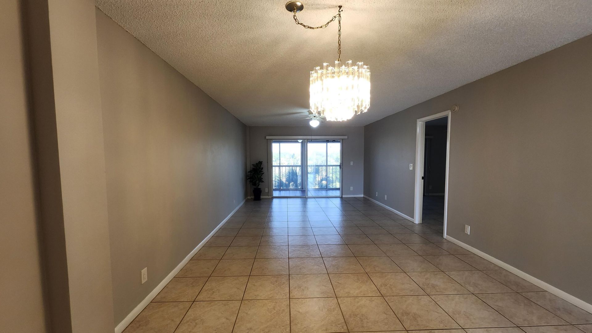 3146 Via Poinciana Via Poinciana, Unit 414, Lake Worth, FL 33467 Photo