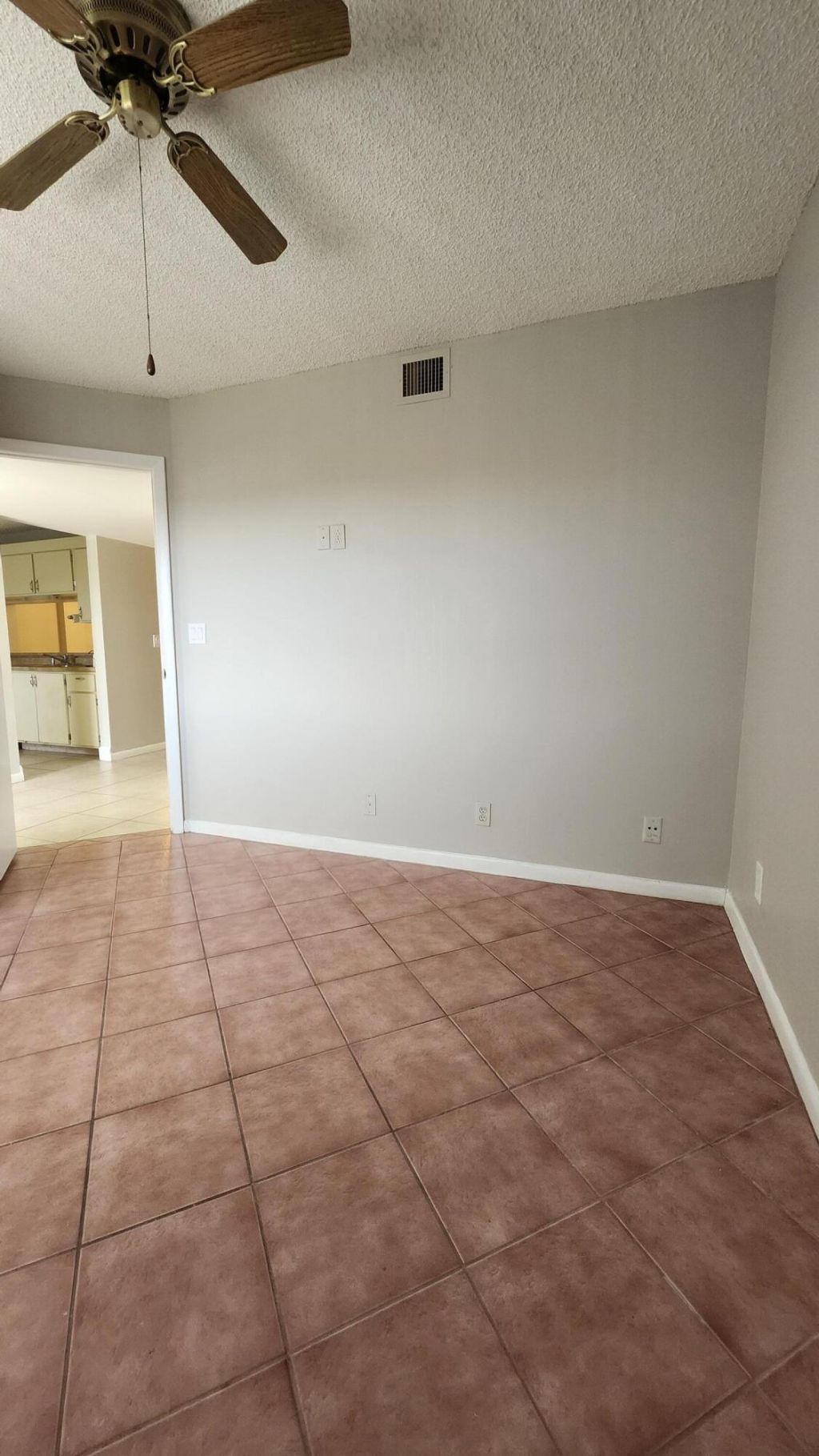 3146 Via Poinciana Via Poinciana, Unit 414, Lake Worth, FL 33467 Photo