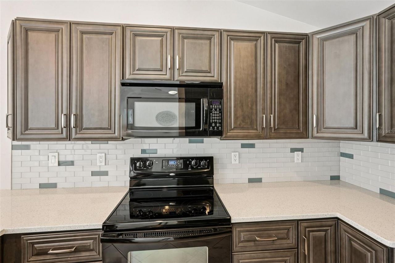 4808 61st Avenue Terrace W, Bradenton, FL 34210 Photo