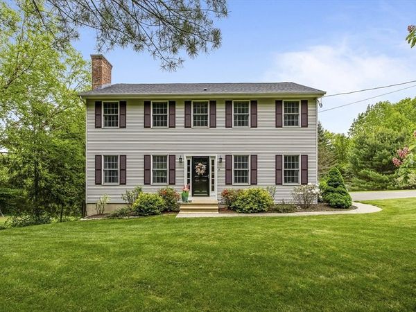16 Peterson Rd, Palmer, MA 01069