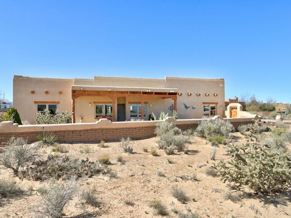 1701 Nez Perce Loop NE, Rio Rancho, NM 87144