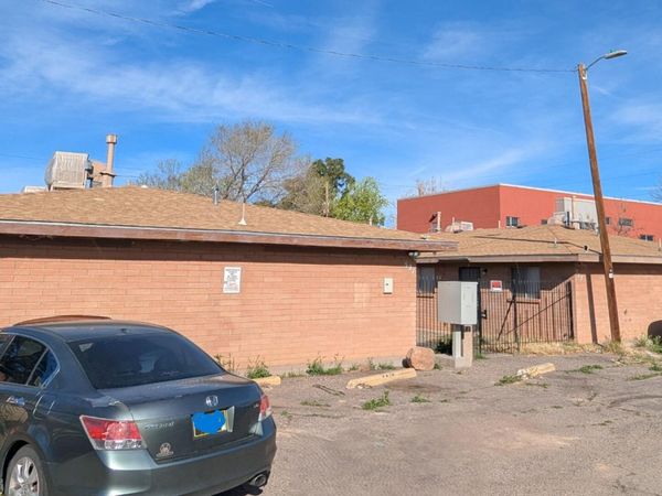 521 Palomas Drive SE, Albuquerque, NM 87108