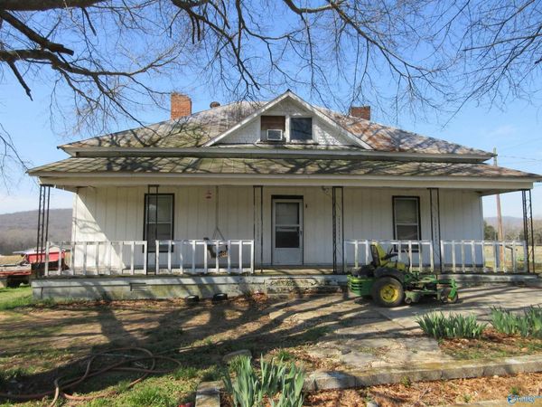 8 County Road 145, Scottsboro, AL 35768