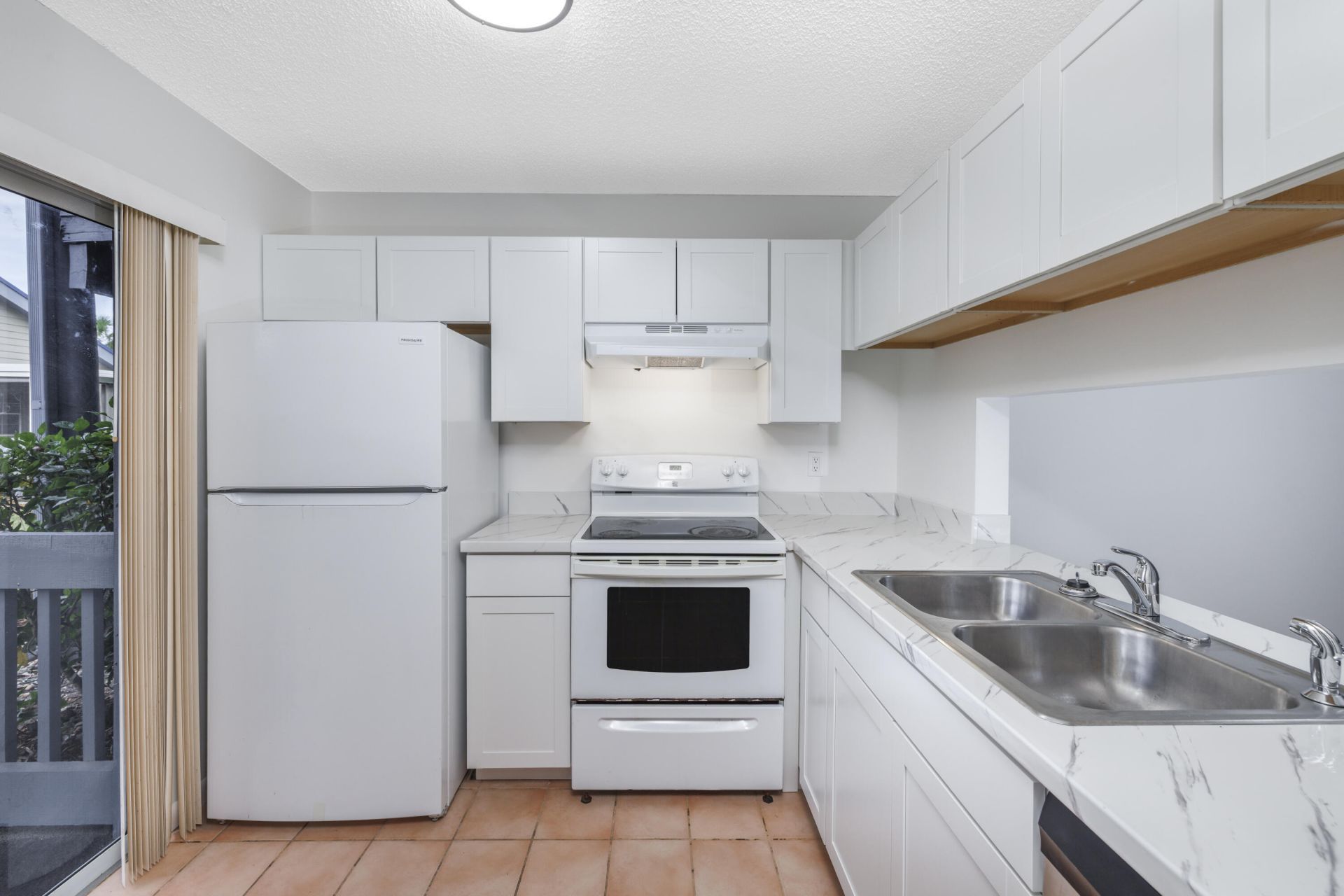 1421 NE 14th Court, Unit Q-19, Jensen Beach, FL 34957 Photo