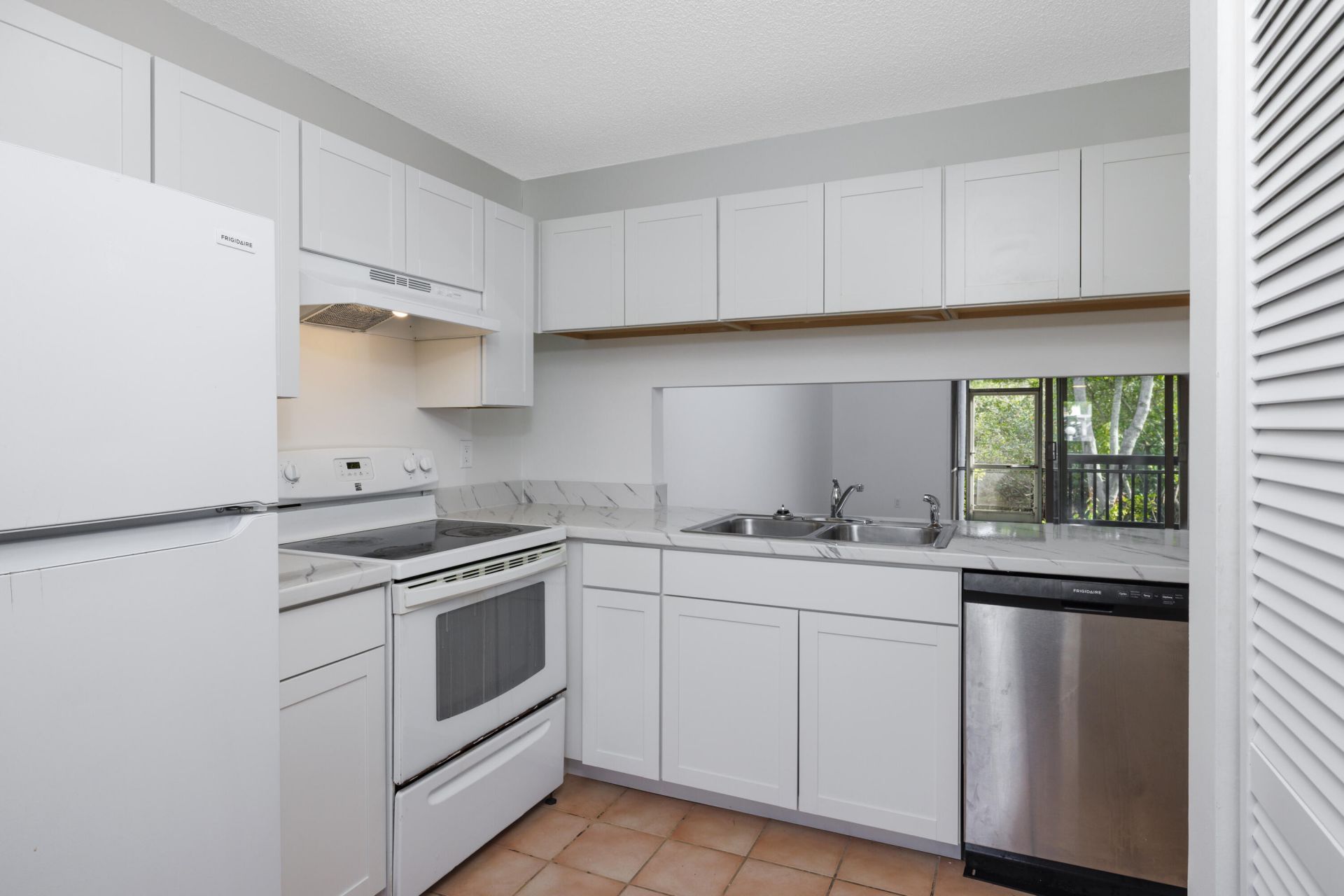 1421 NE 14th Court, Unit Q-19, Jensen Beach, FL 34957 Photo