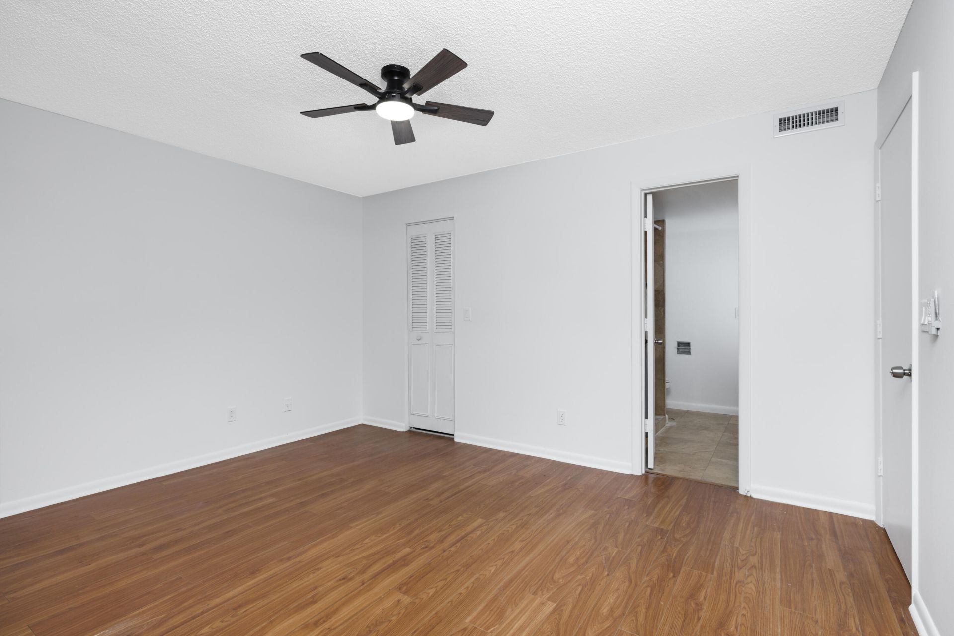 1421 NE 14th Court, Unit Q-19, Jensen Beach, FL 34957 Photo