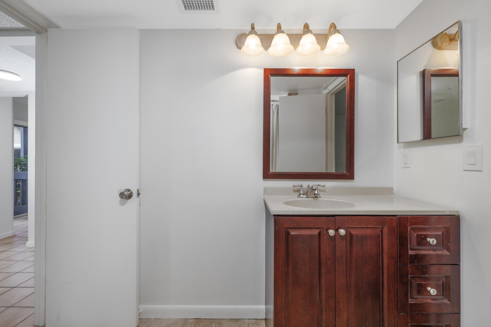 1421 NE 14th Court, Unit Q-19, Jensen Beach, FL 34957 Photo