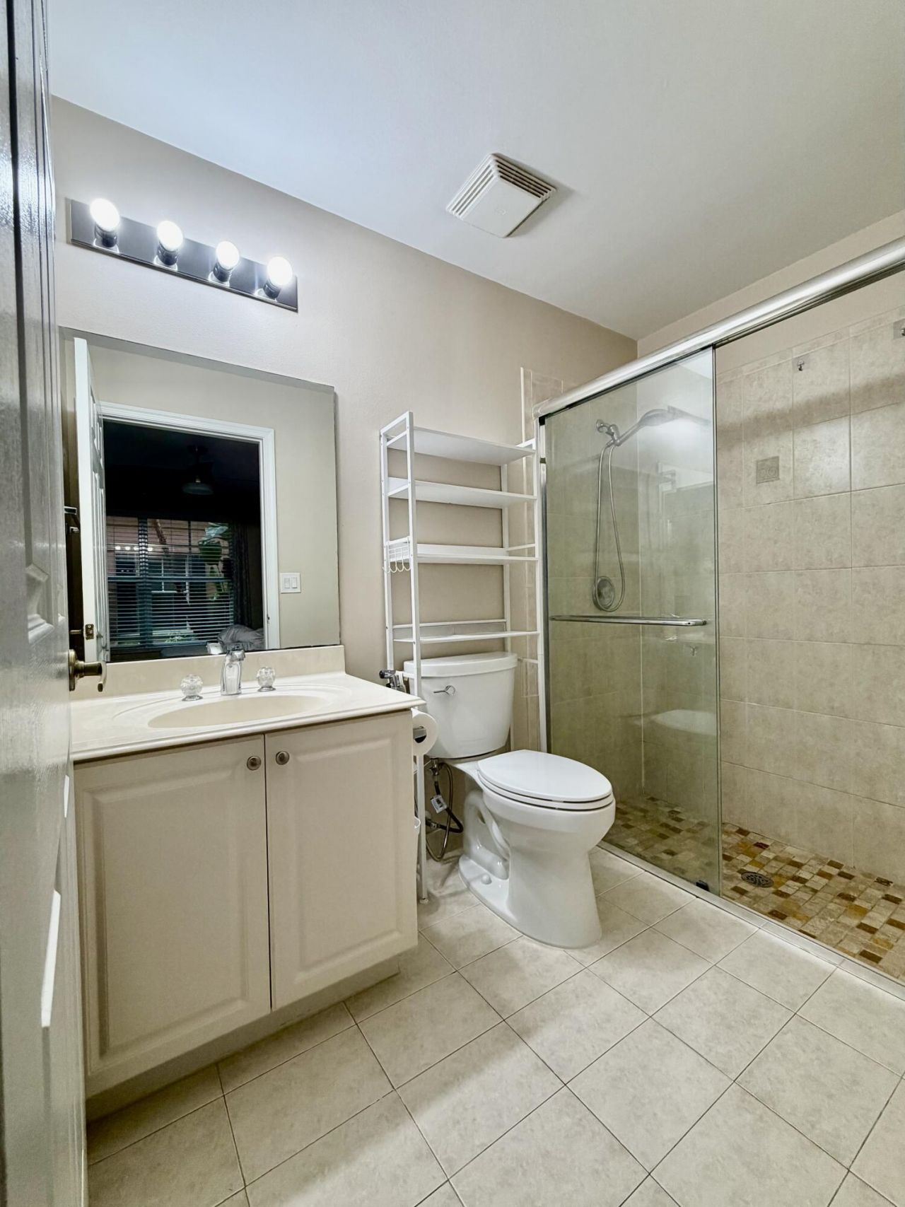 1033 NE 17th Way, Unit 2003, Fort Lauderdale, FL 33304 Photo