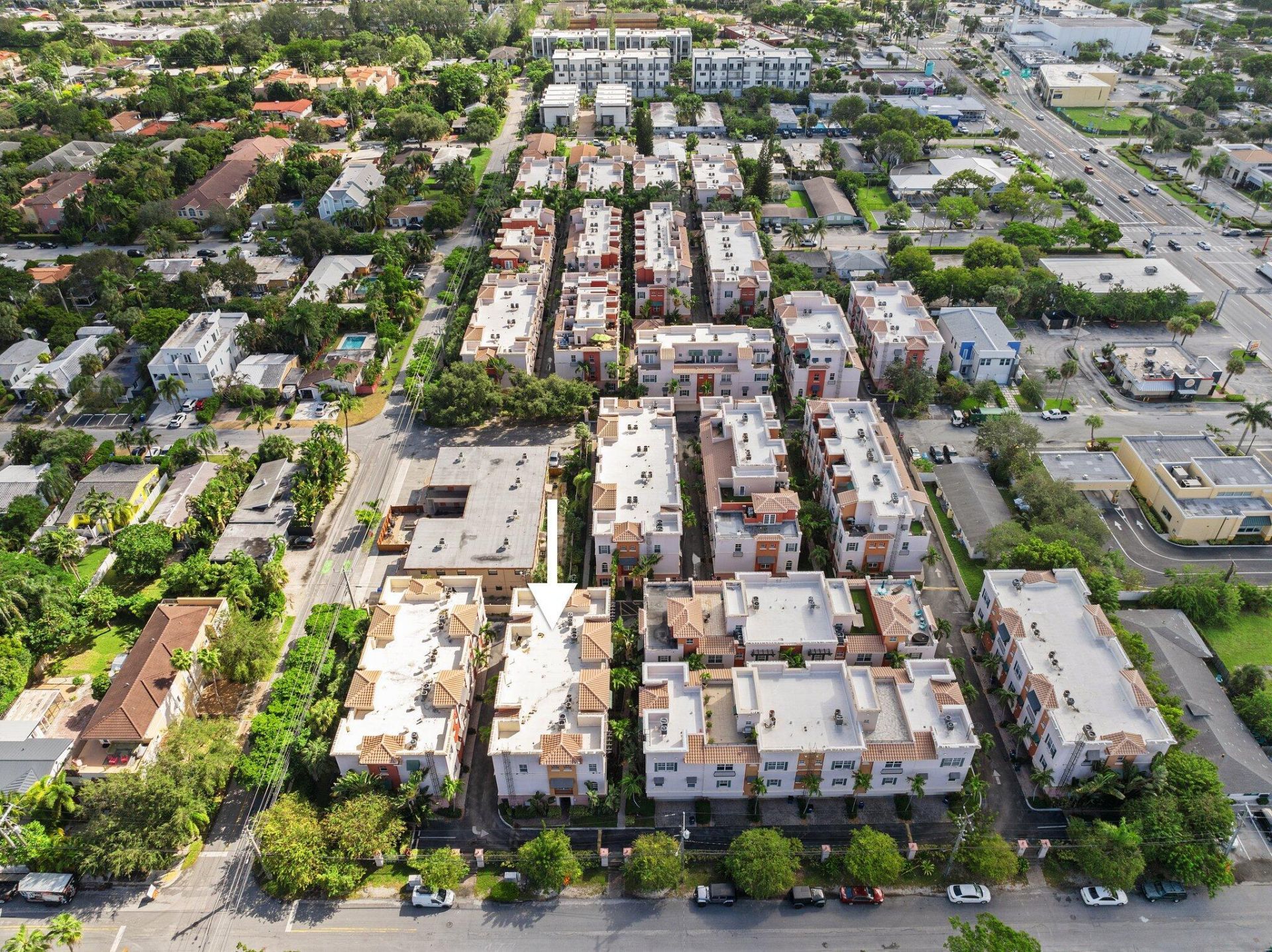 1033 NE 17th Way, Unit 2003, Fort Lauderdale, FL 33304 Photo