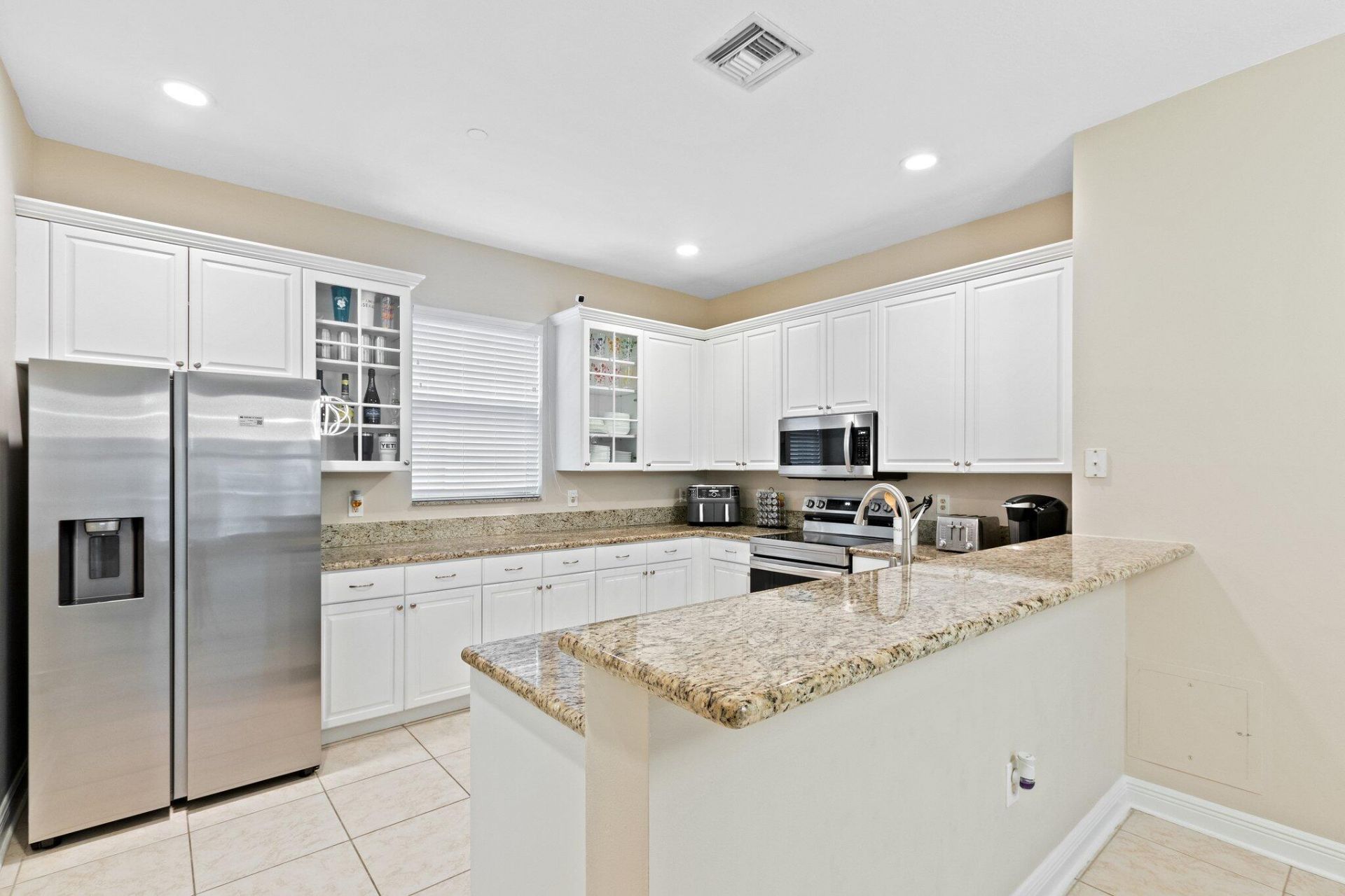 1033 NE 17th Way, Unit 2003, Fort Lauderdale, FL 33304 Photo