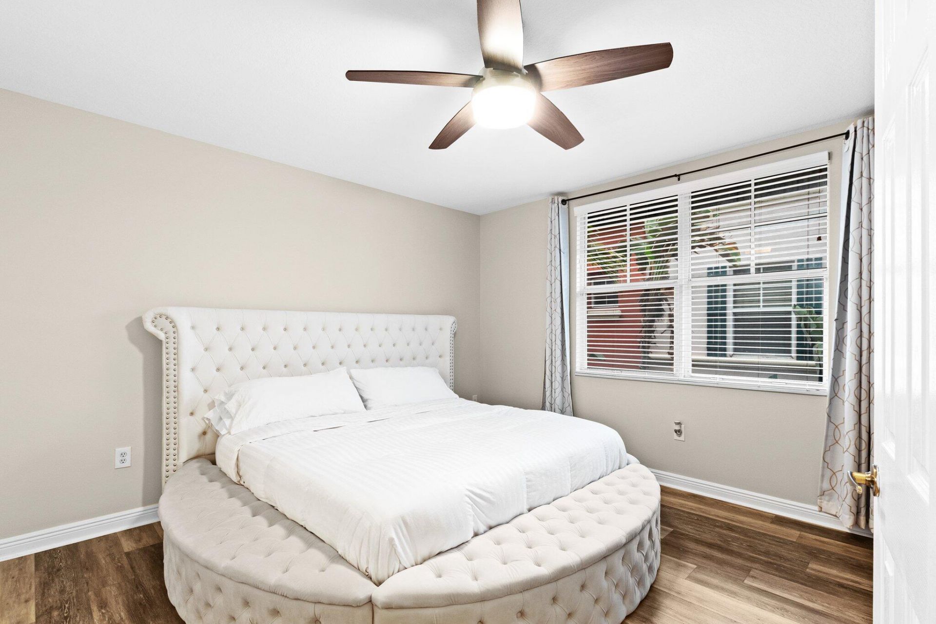 1033 NE 17th Way, Unit 2003, Fort Lauderdale, FL 33304 Photo