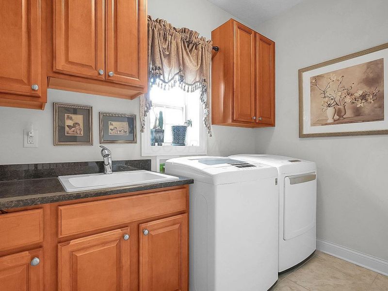 5917 Tournament Drive, Westerville, OH 43082 Photo 18