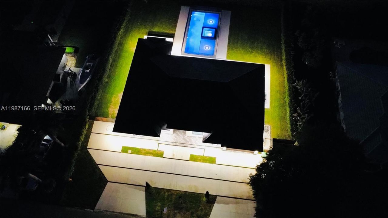 19880 SW 134th Ave , Miami, FL 33177 Photo