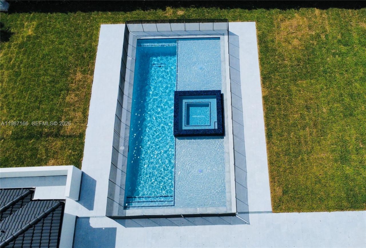 19880 SW 134th Ave , Miami, FL 33177 Photo