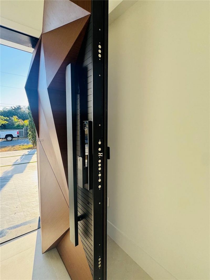 19880 SW 134th Ave , Miami, FL 33177 Photo