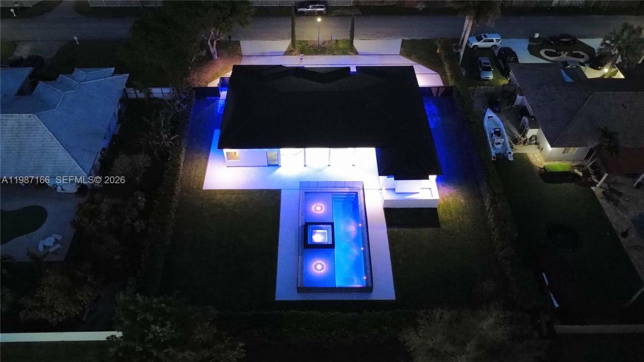 19880 SW 134th Ave , Miami, FL 33177 Photo