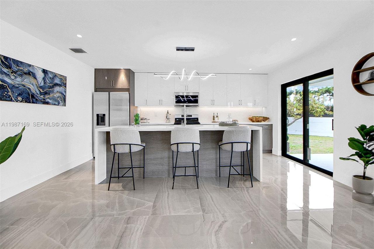 13615 SW 72nd Ter, Miami, FL 33183 Photo