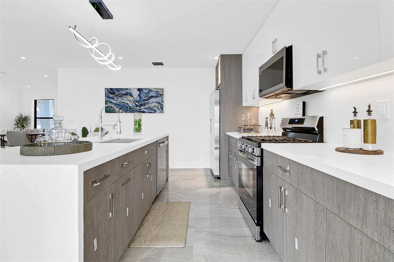 13615 SW 72nd Ter, Miami, FL 33183 Photo