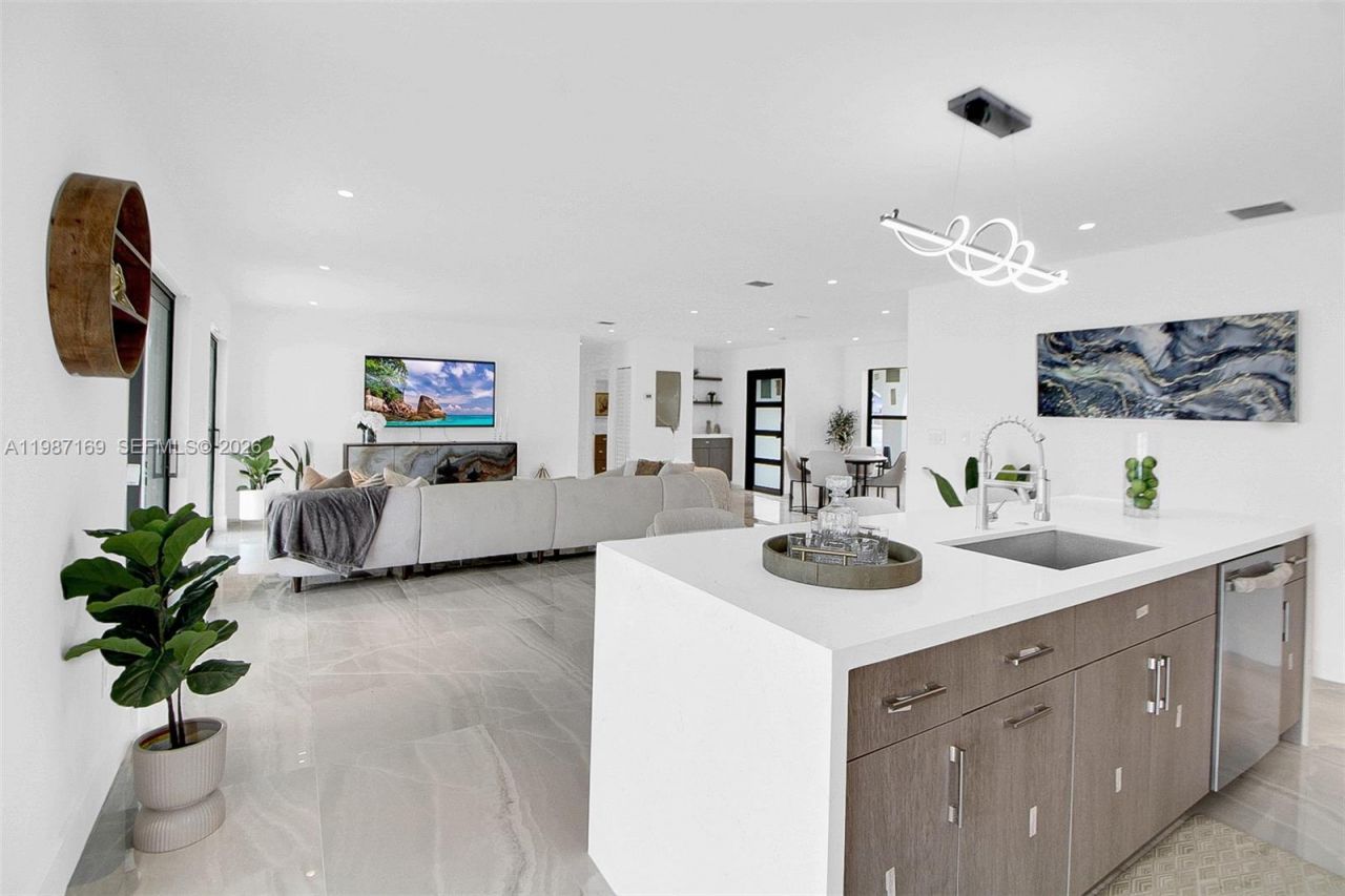 13615 SW 72nd Ter, Miami, FL 33183 Photo