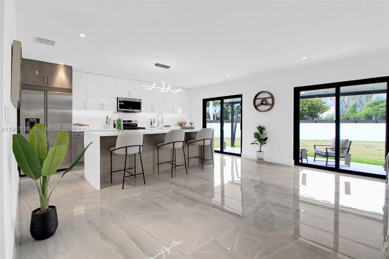 13615 SW 72nd Ter, Miami, FL 33183 Photo