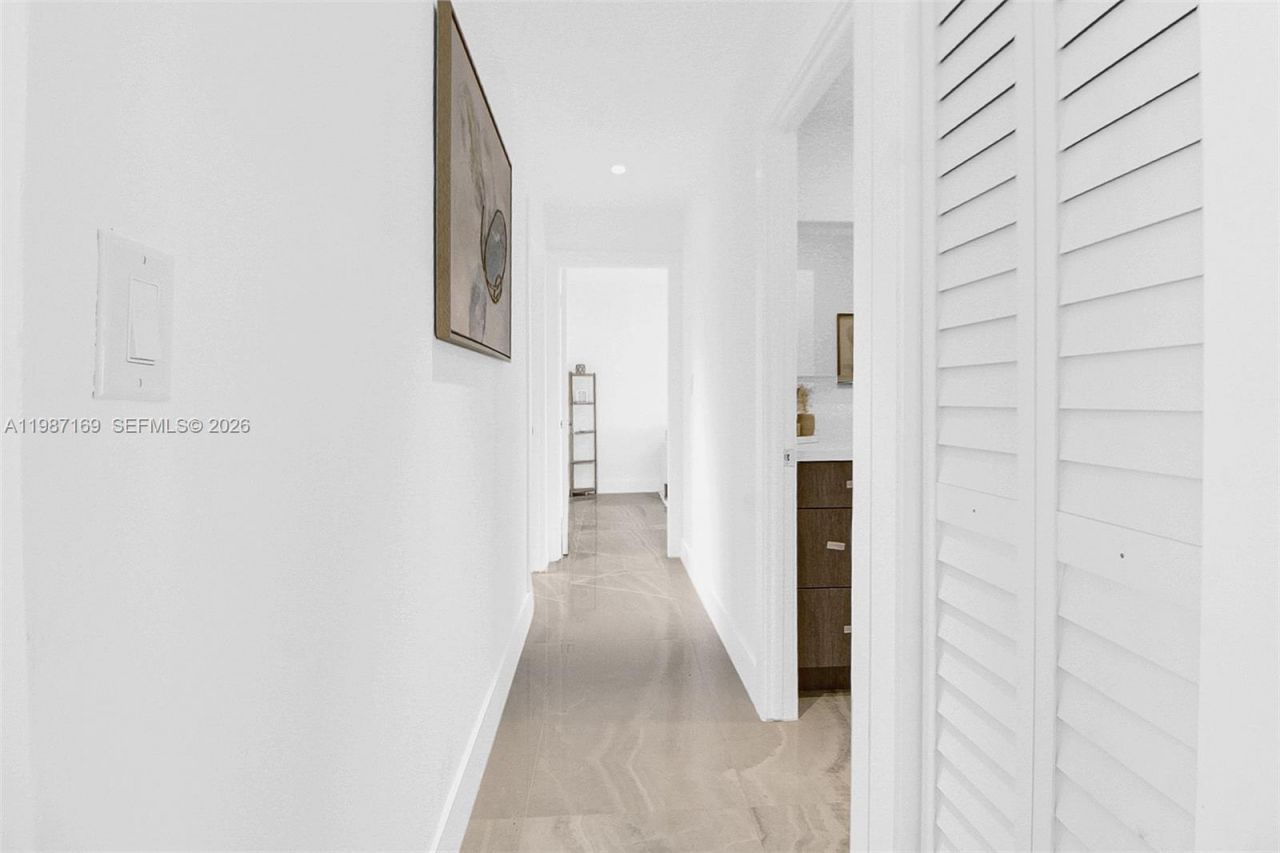 13615 SW 72nd Ter, Miami, FL 33183 Photo