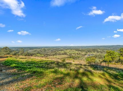 6781 Tower Road, Somerset, CA 95684 Photo