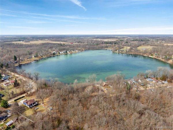 15050 Longfield Drive , Argentine Twp, MI 48451