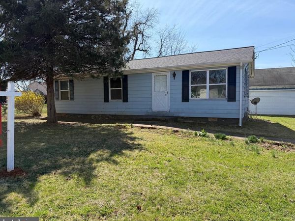 90 BUGLE LANE, KEARNEYSVILLE, WV 25430