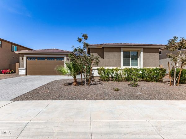 18612 W BUTLER Drive, Waddell, AZ 85355