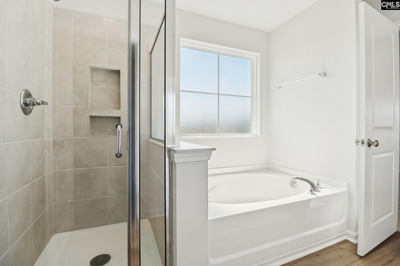 702 Clementine Run  Photo 4