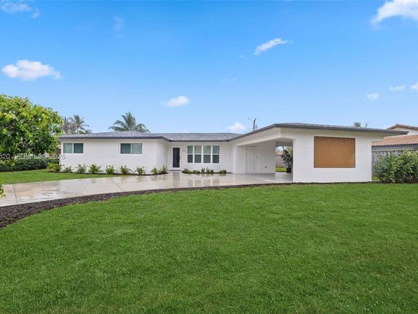 437 NW 13th Dr, Boca Raton, FL 33486