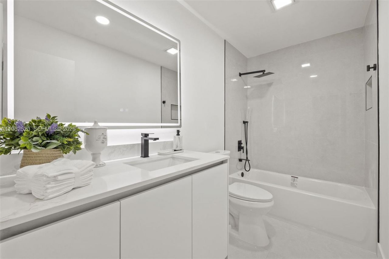 437 NW 13th Dr , Boca Raton, FL 33486 Photo