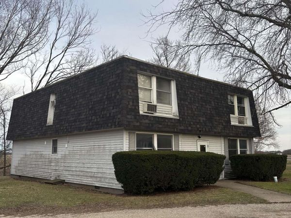 421 E KNOXVILLE Street, Brimfield, IL 61517