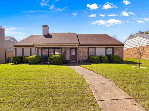 206 Southerland Avenue, Mesquite, TX 75150