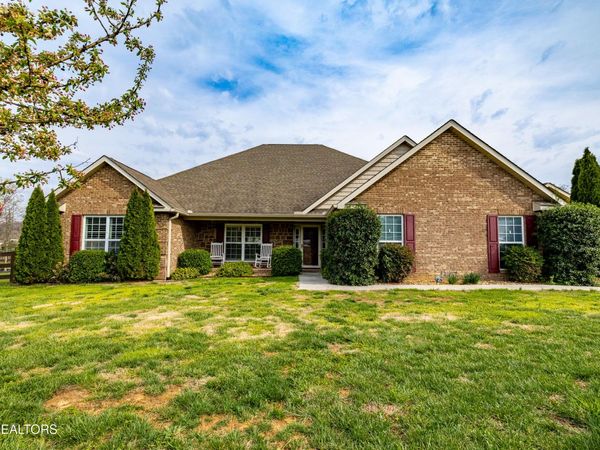 2632 Carpenters Grade Rd, Maryville, TN 37803