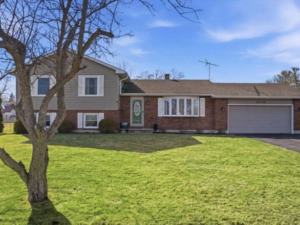 38546 N Pine Avenue , Beach Park, IL 60099